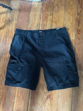 Dickies Black Cargo Shorts with Side Pockets